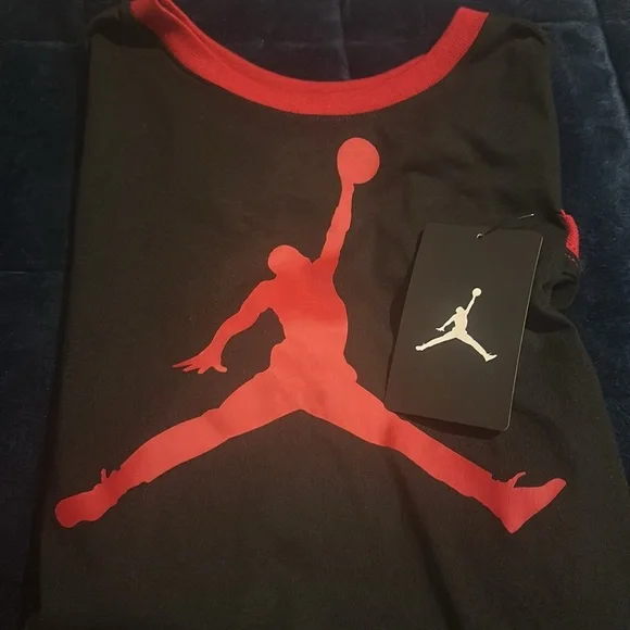 NWT Jordan Girls' Essentials Ringer T-Shirt black - Picture 11 of 13